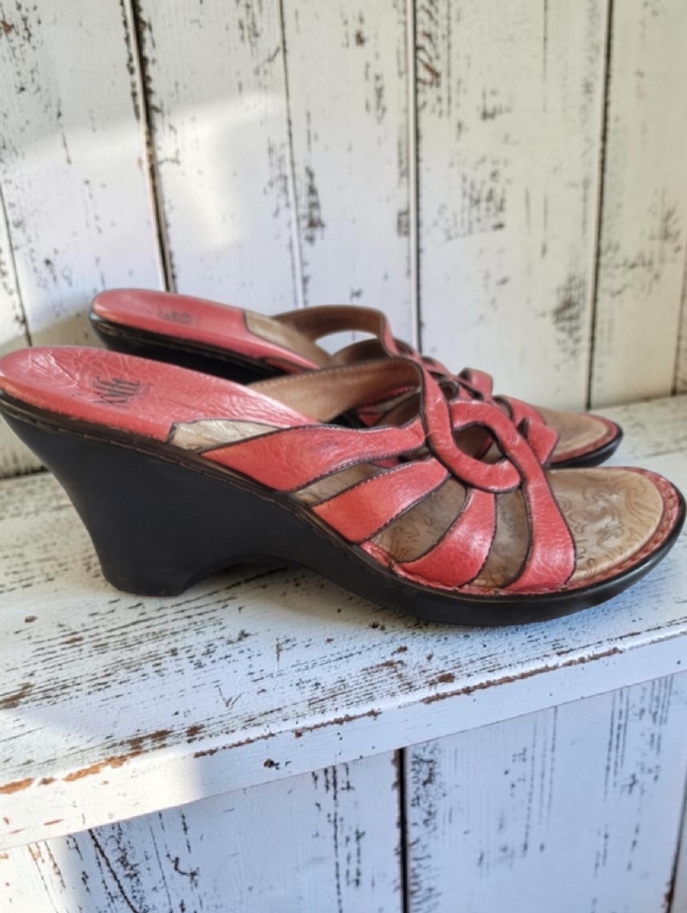 Sofft Size-8.5 Women's Pink/Coral Color  Leather Strappy Sandals